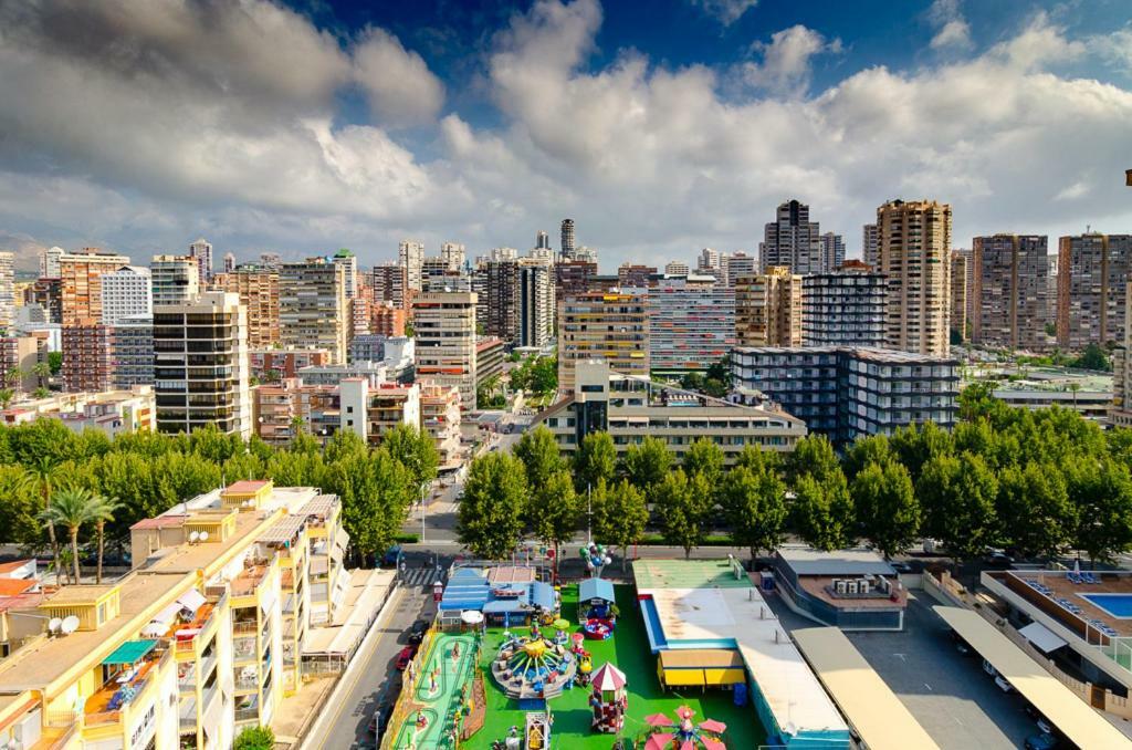 Las Palmeras 15D Appartamento Benidorm Esterno foto